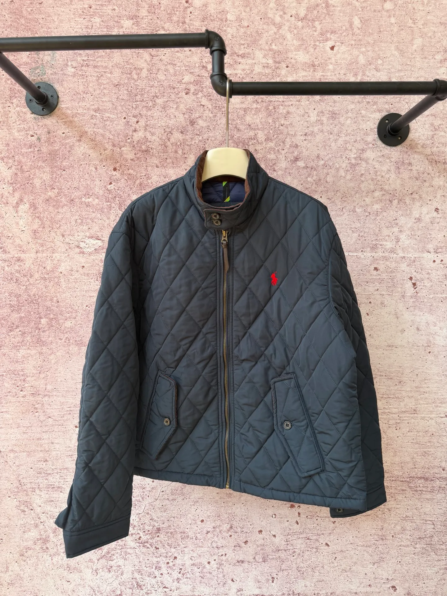 P420 Raff's new diamond-shaped plaid workwear cotton jacket, customized hardware accessories, fine workmanship inside and outside to maintain the original details, simple version, old money style, casual matching, workmanship details restored, diamond-shaped grid stitching inside and outside, fixed, first choice for autumn wear, full of details